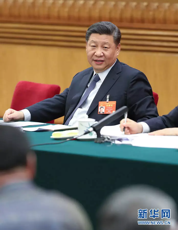 共和國(guó)是紅色的！習(xí)近平今年兩會(huì)這樣談“初心”(圖2)